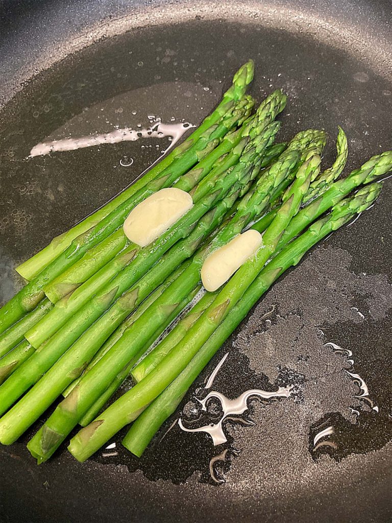 Panfrying Asparagus